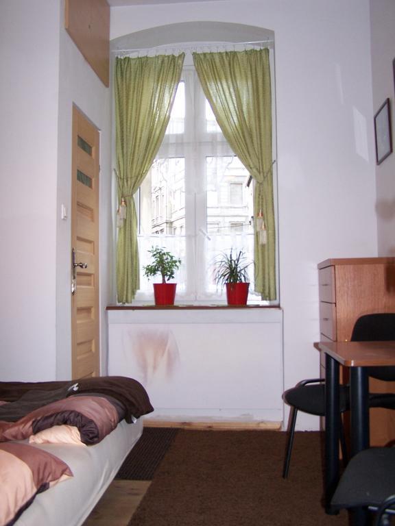 Film Hostel Poznań Chambre photo