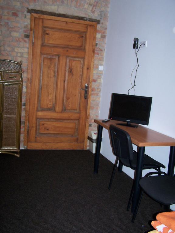 Film Hostel Poznań Extérieur photo