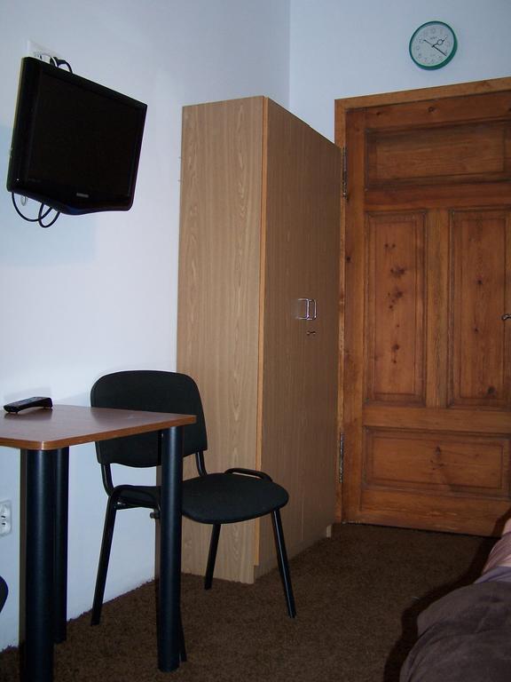 Film Hostel Poznań Extérieur photo