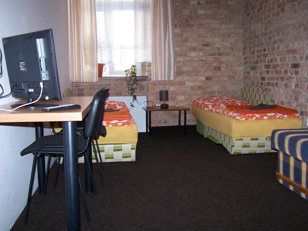 Film Hostel Poznań Extérieur photo