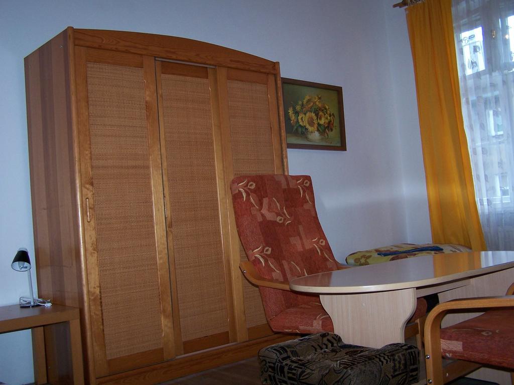 Film Hostel Poznań Extérieur photo
