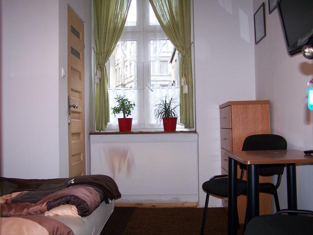 Film Hostel Poznań Extérieur photo